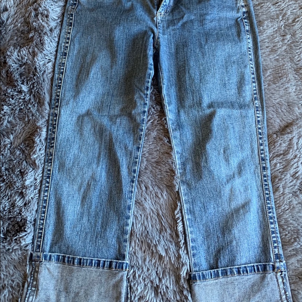 Access by Liz Claiborne size 4 cropped  jeans